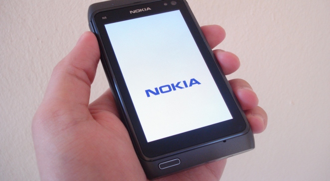  It's official. Department phone in the composition ó ó rkowych Nokia will go into the hands of Microsoft's 