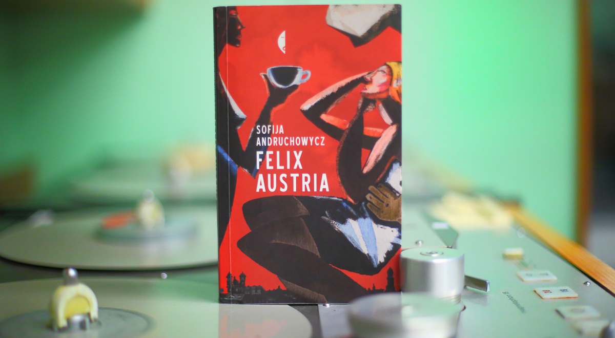  Wiktoria Gorodeckaja czyta książkę "Felix Austria"